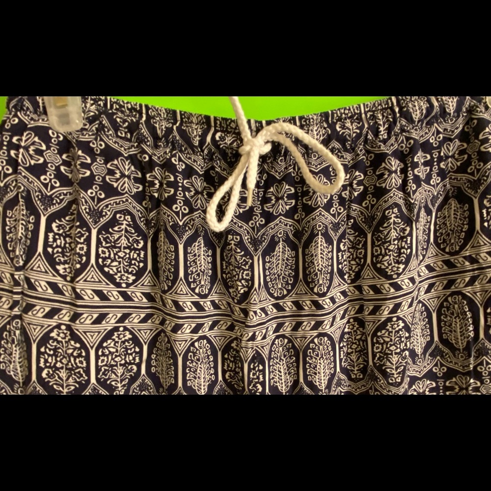 Women’s Aztec Printed Lightweight Joggers